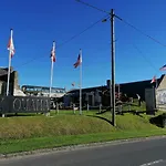 La Brise Marine Rdc Maison Cour Fermee Parking Et Terrasse A 800 M Omaha Avec Table De Ping Pong Proche Port En Bessin *