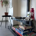Дом отдыха La Brise Marine Rdc Maison Cour Fermee Parking Et Terrasse A 800 M Omaha Avec Table De Ping Pong Proche Port En Bessin