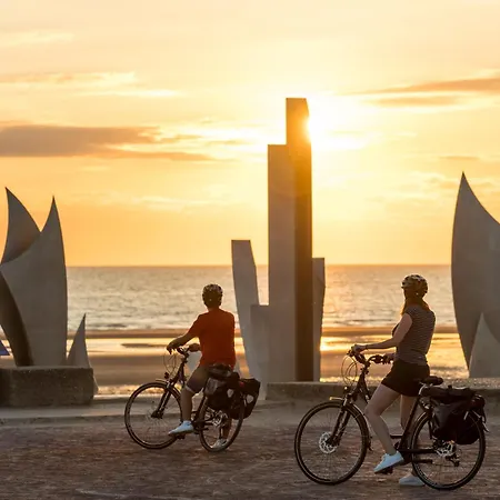 Feriehus La Brise Marine Rdc Maison Cour Fermee Parking Et Terrasse A 800 M Omaha Avec Table De Ping Pong Proche Port En Bessin Vierville-sur-Mer
