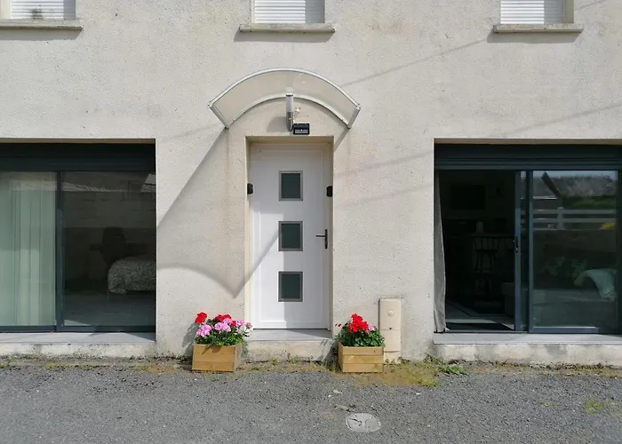 La Brise Marine Rdc Maison Cour Fermee Parking Et Terrasse A 800 M Omaha Avec Table De Ping Pong Proche Port En Bessin Prázdninový dům *