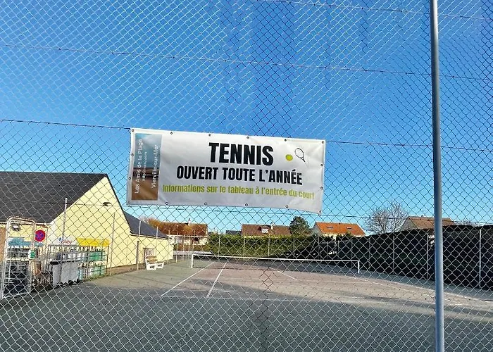 La Brise Marine Rdc Maison Cour Fermee Parking Et Terrasse A 800 M Omaha Avec Table De Ping Pong Proche Port En Bessin * Vierville-sur-Mer