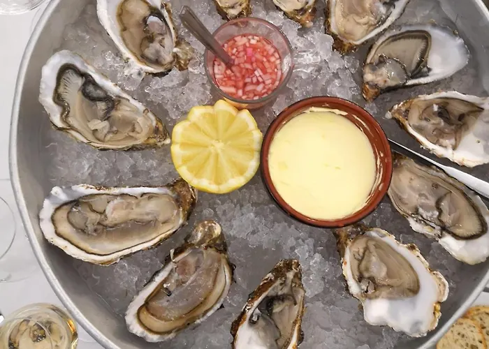 La Brise Marine Rdc Maison Cour Fermee Parking Et Terrasse A 800 M Omaha Avec Table De Ping Pong Proche Port En Bessin * Vierville-sur-Mer