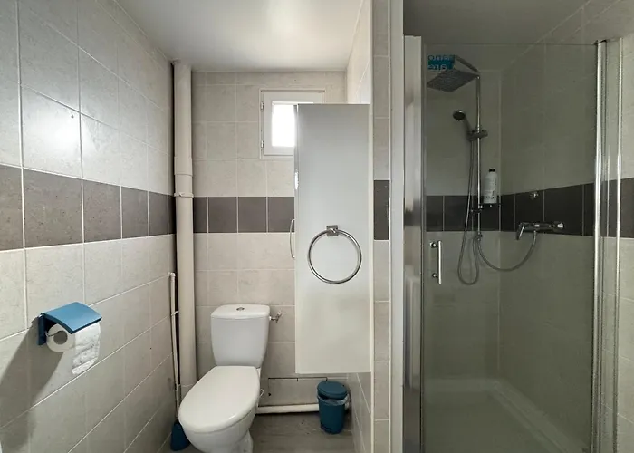 La Brise Marine Rdc Maison Cour Fermee Parking Et Terrasse A 800 M Omaha Avec Table De Ping Pong Proche Port En Bessin Prázdninový dům Vierville-sur-Mer