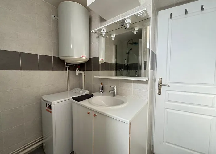 La Brise Marine Rdc Maison Cour Fermee Parking Et Terrasse A 800 M Omaha Avec Table De Ping Pong Proche Port En Bessin * Vierville-sur-Mer